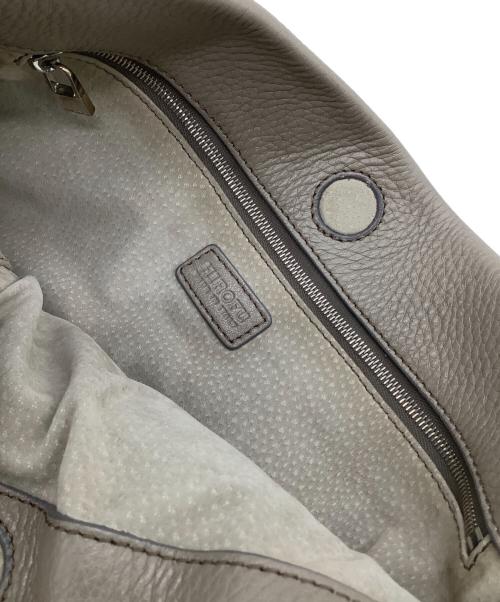 HIROFU（ヒロフ）HIROFU (ヒロフ) ショルダーバッグ グレーの古着・服飾アイテム