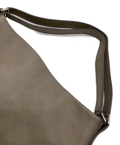 HIROFU（ヒロフ）HIROFU (ヒロフ) ショルダーバッグ グレーの古着・服飾アイテム