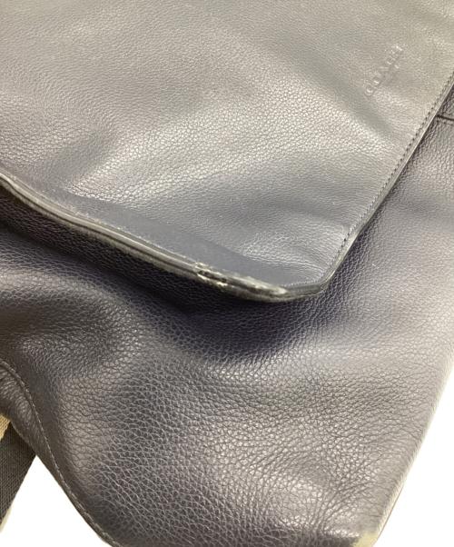 COACH（コーチ）COACH (コーチ) チャールズ メッセンジャーバッグ ネイビーの古着・服飾アイテム