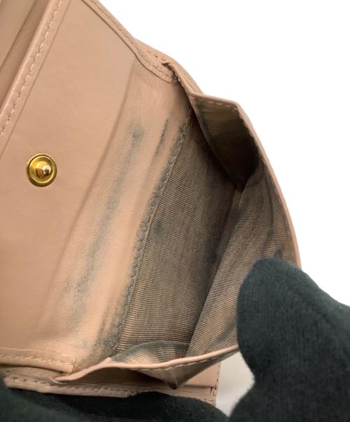 PRADA（プラダ）PRADA (プラダ) エピ 2つ折り財布 ベージュの古着・服飾アイテム