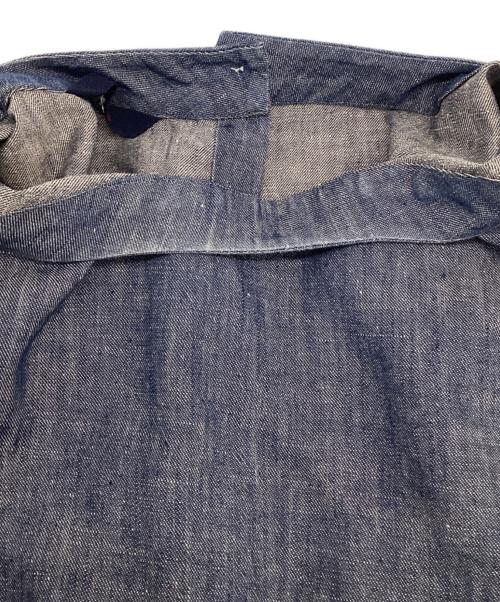 45R（フォーティファイブ・アール）45R (フォーティファイブ・アール) バックボタン七分袖シャンブレーブラウス ブルー サイズ:2の古着・服飾アイテム