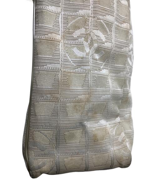 CHANEL（シャネル）CHANEL (シャネル) ニュートラベルライン トートバッグPM ベージュの古着・服飾アイテム