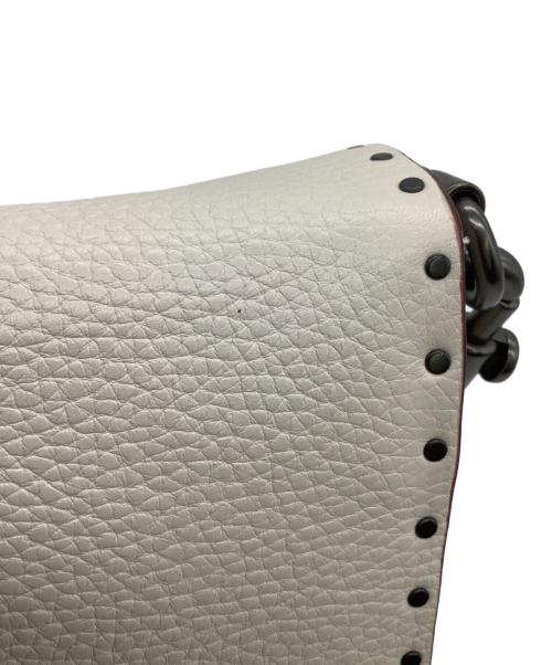 COACH（コーチ）COACH (コーチ) ペイジ27 ウィズ ボーダーリベット ショルダーバッグ アイボリーの古着・服飾アイテム