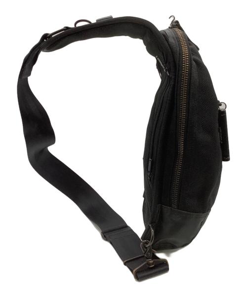 PORTER（ポーター）PORTER (ポーター) HEAT SLING SHOULDER BAG（ヒート スリンガー ショルダーバッグ） ブラックの古着・服飾アイテム