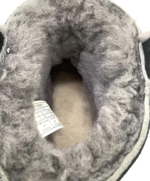 UGG（アグ）UGG (アグ) CLASSIC MINI SPILL SEAM（クラシック ミニ スピル シーム）ブーツ ブラック サイズ:24㎝の古着・服飾アイテム