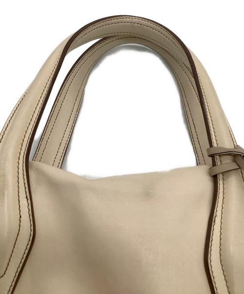TOD'S（トッズ）TOD'S (トッズ) 2WAY ハンドバッグ ベージュの古着・服飾アイテム