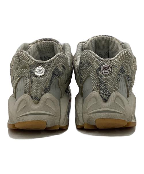 NIKE（ナイキ）NIKE (ナイキ) NOCTA (ノクタ) Hot Step Air Terra（ホット ステップ エア テラ）スニーカー ベージュ×グレー サイズ:US5（23.5）の古着・服飾アイテム