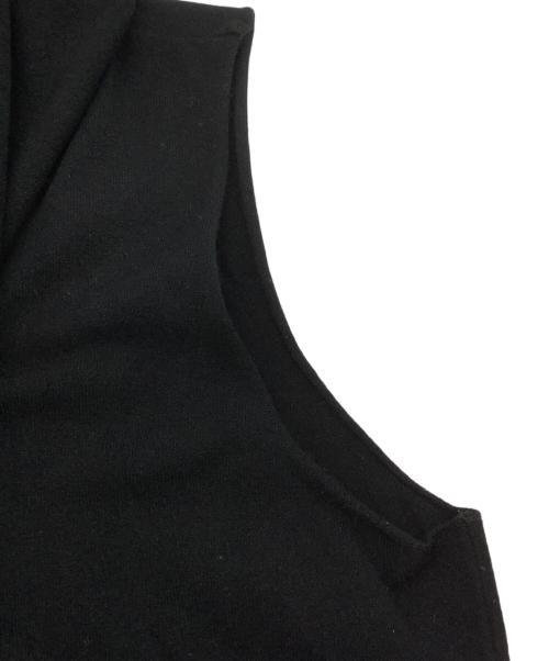 SEVEN TEN by MIHO KAWAHITO（セブン テン バイ ミホ カワヒト）SEVEN TEN by MIHO KAWAHITO (セブン テン バイ ミホ カワヒト) ケープカーディガン ブラック サイズ:Sの古着・服飾アイテム