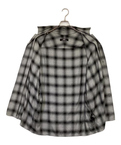 Essay（エッセイ）Essay (エッセイ) SHADOW CHECK OPEN COLLAR SHIRT（シャドーチェック オープンカラーシャツ） ブラック×グレー サイズ:3の古着・服飾アイテム