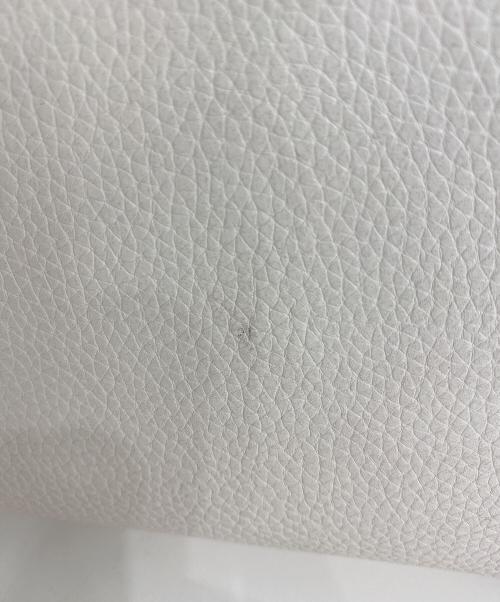 MICHAEL KORS（マイケル・コース）MICHAEL KORS (マイケル・コース) MERCER MD MESSENGER LEATHER マーサーミディアムメッセンジャーレザー ホワイトの古着・服飾アイテム