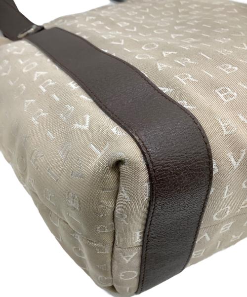 BVLGARI（ブルガリ）BVLGARI (ブルガリ) MAEAEA ロゴマニアトートバッグ ベージュの古着・服飾アイテム