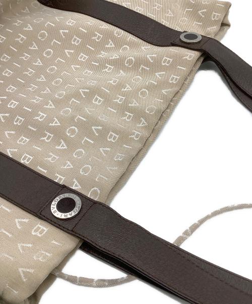 BVLGARI（ブルガリ）BVLGARI (ブルガリ) MAEAEA ロゴマニアトートバッグ ベージュの古着・服飾アイテム