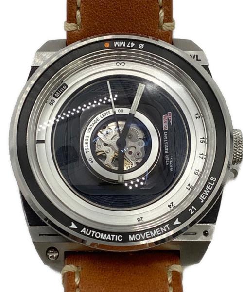 TACS（タックス）TACS (タックス) AVLII VINTAGE LENS AUTOMATIC II（ヴィンテージ レンズ オートマティック Ⅱ）自動巻き腕時計の古着・服飾アイテム
