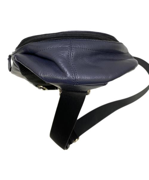 COACH（コーチ）COACH (コーチ) ボディーバッグ ネイビーの古着・服飾アイテム