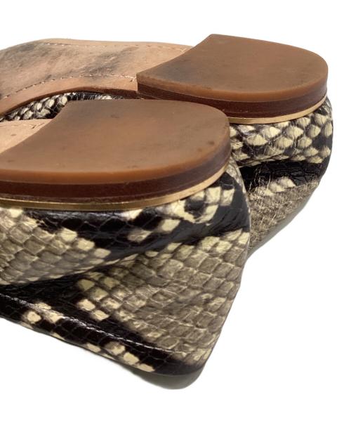 TORY BURCH（トリーバーチ）TORY BURCH (トリーバーチ) MINNIE CAP-BALLET STAMPED SNAKE PRINTED LEATHER（ミニー キャップトゥ バレー フラットシューズ） ベージュ×ブラック サイズ:6Mの古着・服飾アイテム