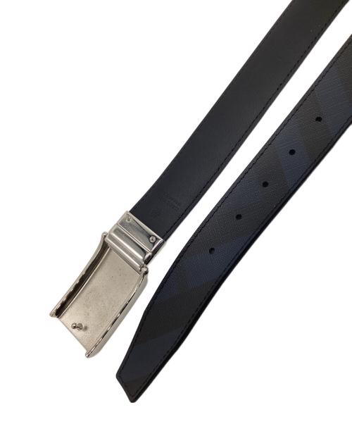 BURBERRY（バーバリー）BURBERRY (バーバリー) ベルト ブラック×ネイビー サイズ:40/100の古着・服飾アイテム