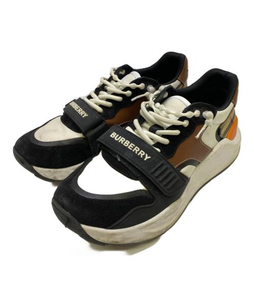 BURBERRY（バーバリー）BURBERRY (バーバリー) スニーカー ホワイト×ブラウン×ブラック サイズ:41の古着・服飾アイテム