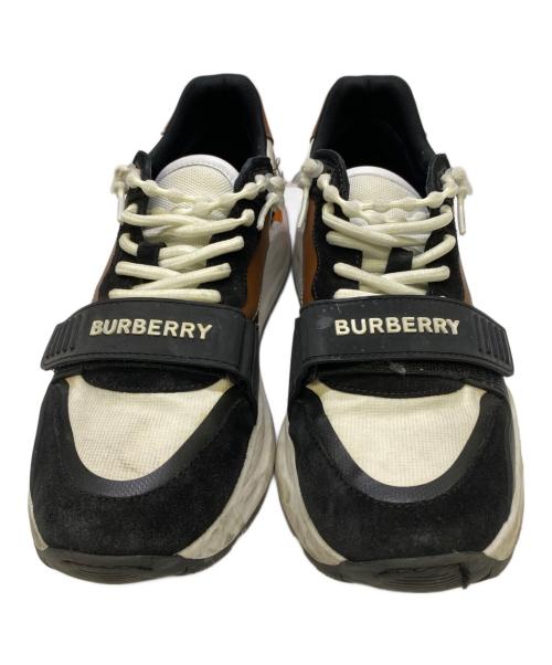 BURBERRY（バーバリー）BURBERRY (バーバリー) スニーカー ホワイト×ブラウン×ブラック サイズ:41の古着・服飾アイテム