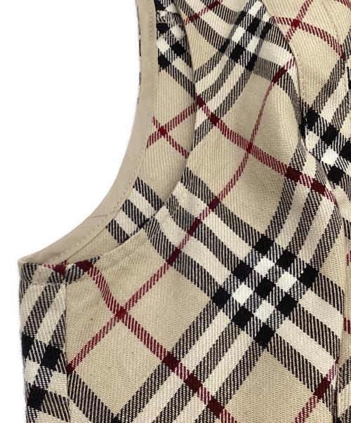 BURBERRY LONDON BLUE LABEL（バーバリーロンドンブルーレーベル）BURBERRY LONDON BLUE LABEL (バーバリーロンドンブルーレーベル) ノースリーブシャツ ベージュ サイズ:38の古着・服飾アイテム