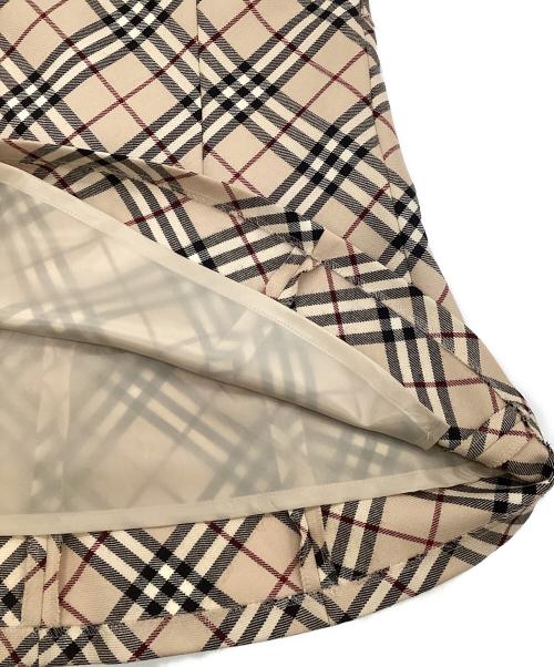 BURBERRY LONDON BLUE LABEL（バーバリーロンドンブルーレーベル）BURBERRY LONDON BLUE LABEL (バーバリーロンドンブルーレーベル) フレアスカート ベージュ サイズ:36の古着・服飾アイテム
