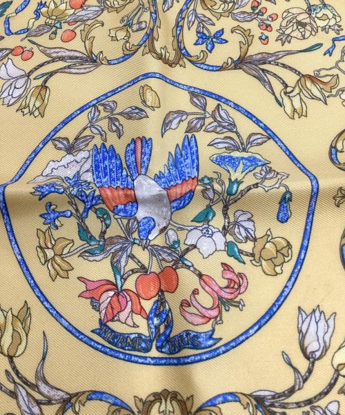 HERMES（エルメス）HERMES (エルメス) プチカレ PIERRES d' ORIENT et d' OCCIDENT スカーフ イエロー×ブルーの古着・服飾アイテム