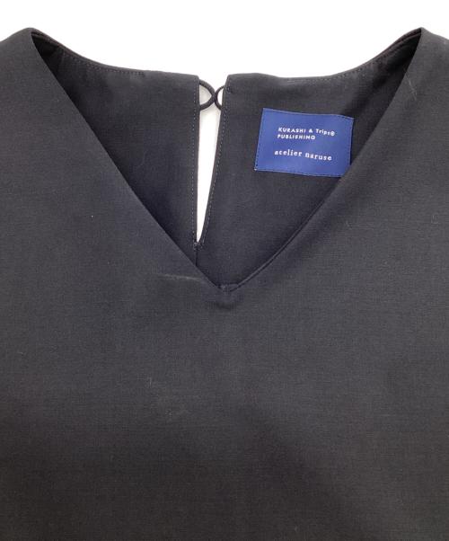 kurashi&trips publishing（クラシアンドトリップス パブリッシング）kurashi&trips publishing (クラシアンドトリップス パブリッシング) atelier naruse (アトリエナルセ) コクーン フォーマルワンピース ネイビー サイズ:-の古着・服飾アイテム