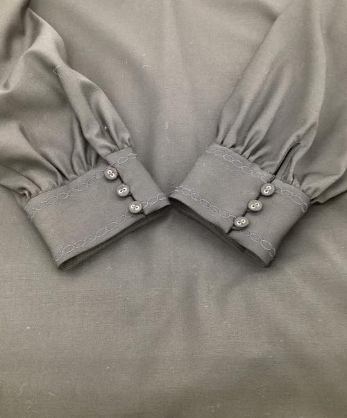 kurashi&trips publishing（クラシアンドトリップス パブリッシング）kurashi&trips publishing (クラシアンドトリップス パブリッシング) atelier naruse (アトリエナルセ) コクーン フォーマルワンピース ネイビー サイズ:-の古着・服飾アイテム