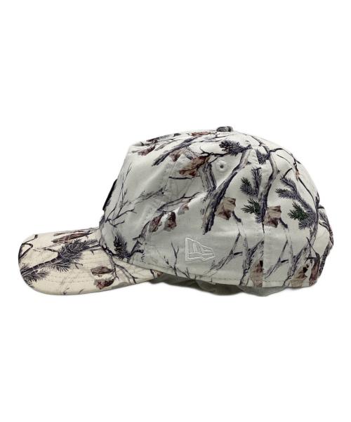New Era（ニューエラ）New Era KITH GENUINE MERCHANDISE (ジェニュイン マーチャンダイズ) The Golfer Pine Tree Camo Hat（ゴルファー パインツリー カモ ハット） ホワイト サイズ:ONE SIZEの古着・服飾アイテム