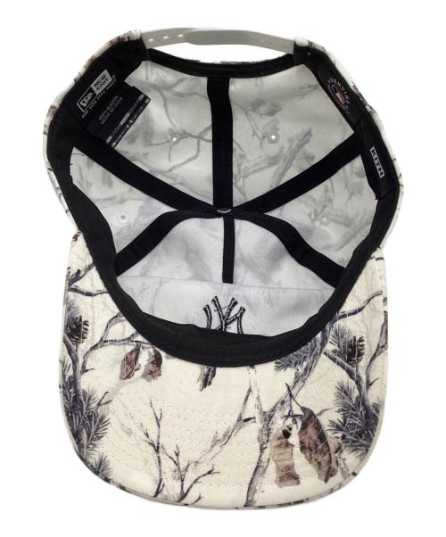 New Era（ニューエラ）New Era KITH GENUINE MERCHANDISE (ジェニュイン マーチャンダイズ) The Golfer Pine Tree Camo Hat（ゴルファー パインツリー カモ ハット） ホワイト サイズ:ONE SIZEの古着・服飾アイテム