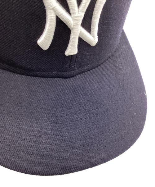 MoMA（モマ）MoMA (モマ) New Era (ニューエラ) GENUINE MERCHANDISE (ジェニュイン マーチャンダイズ) 59FIFTY（フィフティーナインフィフティー）キャップ ブラック サイズ:7 1/4の古着・服飾アイテム