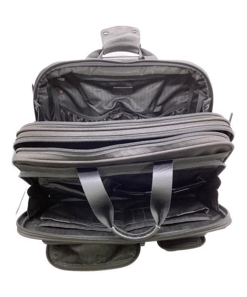 TUMI（トゥミ）TUMI (トゥミ) Alpha Deluxe 26127DH 2Wheeled Brief Business Cases ブラックの古着・服飾アイテム