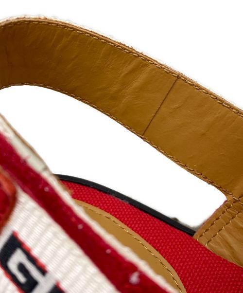 GUCCI（グッチ）GUCCI (グッチ) サンダル レッド×ブラック サイズ:35の古着・服飾アイテム