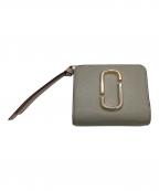 MARC JACOBSマークジェイコブス）の古着「二つ折り財布」｜ベージュ