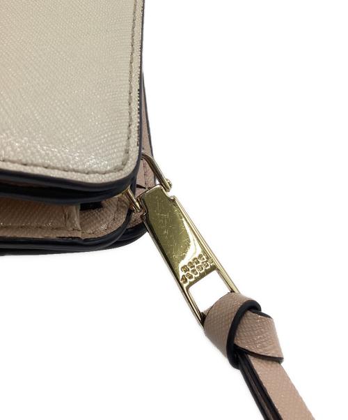 MARC JACOBS（マークジェイコブス）MARC JACOBS (マークジェイコブス) 二つ折り財布 ベージュの古着・服飾アイテム