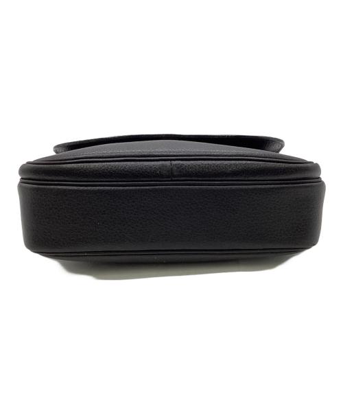 Burberry's（バーバリー）Burberry's (バーバリー) レザーショルダーバッグ ブラックの古着・服飾アイテム