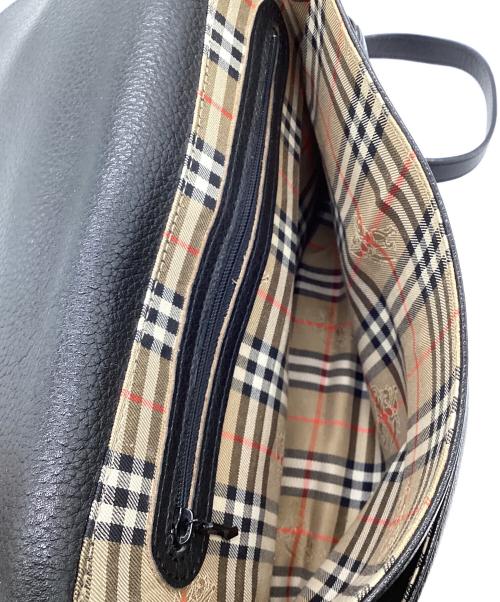 Burberry's（バーバリー）Burberry's (バーバリー) レザーショルダーバッグ ブラックの古着・服飾アイテム
