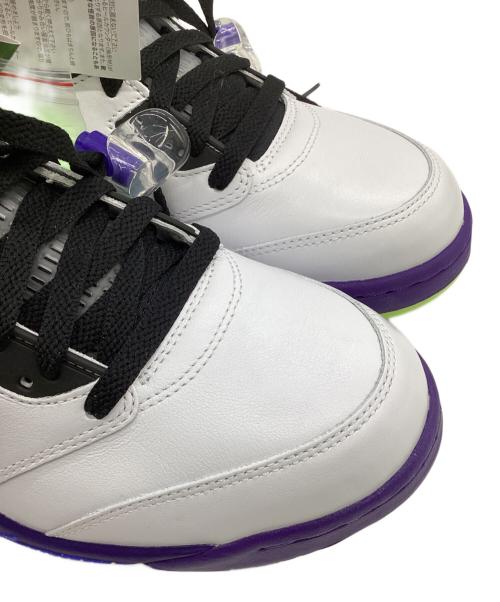 NIKE（ナイキ）NIKE (ナイキ) AIR JJORDAN 5 RETRO（エア ジョーダン 5 レトロ）スニーカー ホワイト×パープル サイズ:28.5㎝の古着・服飾アイテム
