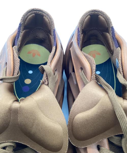 adidas（アディダス）adidas (アディダス) COS FOMQUAKE “Mars”（コス フォームクエイク）スニーカー ブラウン サイズ:26㎝の古着・服飾アイテム