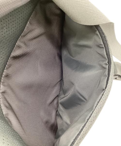 MYSTERY RANCH（ミステリーランチ）MYSTERY RANCH (ミステリーランチ) ショルダーバッグ グレーの古着・服飾アイテム