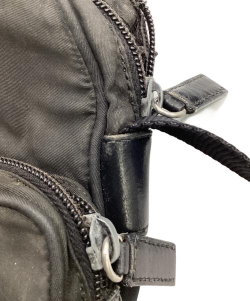 PRADA（プラダ）PRADA (プラダ) ナイロンショルダーポーチ ブラックの古着・服飾アイテム