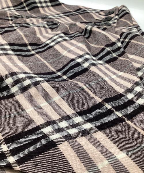 BURBERRY BLUE LABEL（バーバリー ブルー レーベル）BURBERRY BLUE LABEL (バーバリー ブルー レーベル) ラップスカート ブラック×ピンク サイズ:38の古着・服飾アイテム