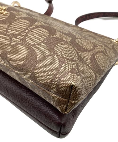 COACH（コーチ）COACH (コーチ) シグネチャー ショルダーバッグ ベージュ×レッドの古着・服飾アイテム