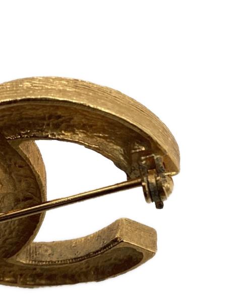 CHANEL（シャネル）CHANEL (シャネル) ココマークラインストーンブローチ 174 ゴールドの古着・服飾アイテム