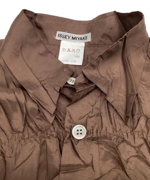ISSEY MIYAKE（イッセイミヤケ）ISSEY MIYAKE (イッセイミヤケ) 長袖シャツ ブラウン サイズ:Mの古着・服飾アイテム