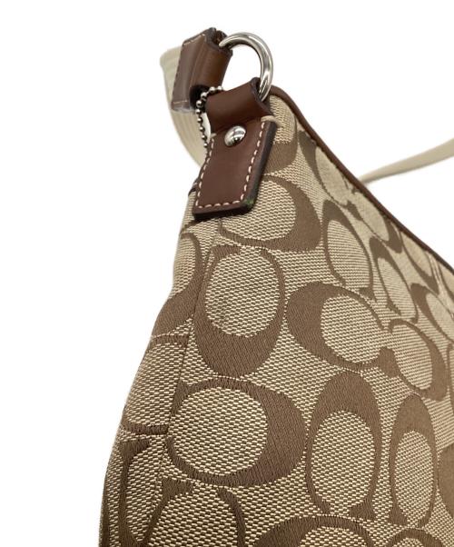 COACH（コーチ）COACH (コーチ) シグネチャー ショルダーバッグ ベージュの古着・服飾アイテム