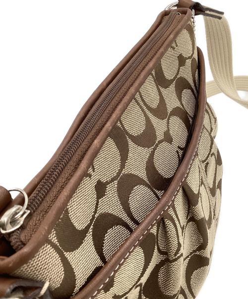 COACH（コーチ）COACH (コーチ) シグネチャー ショルダーバッグ ベージュの古着・服飾アイテム