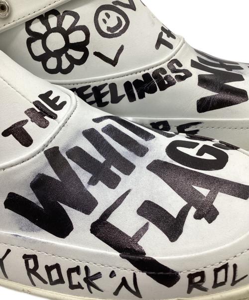 WHITE FLAG'S（ホワイトフラッグス）WHITE FLAG'S (ホワイトフラッグス) SO-Philip Rockstar Hand Painted スニーカー ホワイト サイズ:42の古着・服飾アイテム