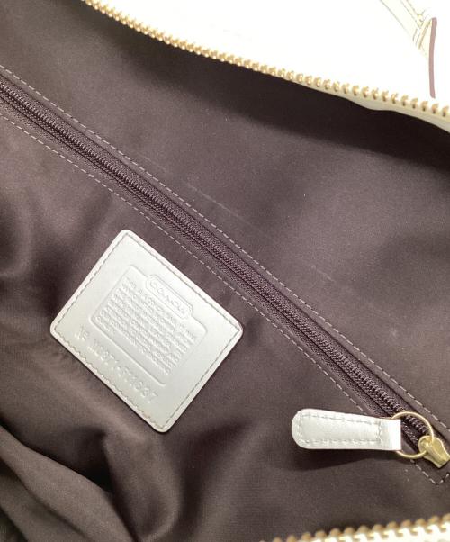 COACH（コーチ）COACH (コーチ) シグネチャー ハンドバッグ ホワイト×ベージュの古着・服飾アイテム