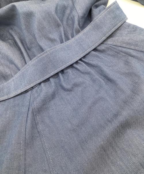 BLUE LABEL CRESTBRIDGE（ブルーレーベルクレストブリッジ）BLUE LABEL CRESTBRIDGE (ブルーレーベルクレストブリッジ) スラブシャンブレーデニムドレス インディゴ サイズ:36の古着・服飾アイテム