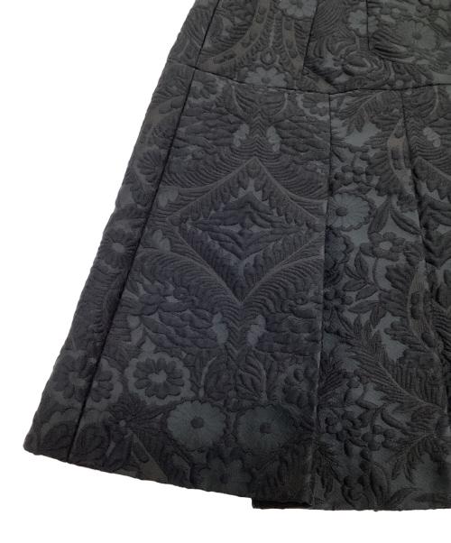 DOLCE & GABBANA（ドルチェ＆ガッバーナ）DOLCE & GABBANA (ドルチェ＆ガッバーナ) ジャガードスカート ブラック サイズ:38の古着・服飾アイテム